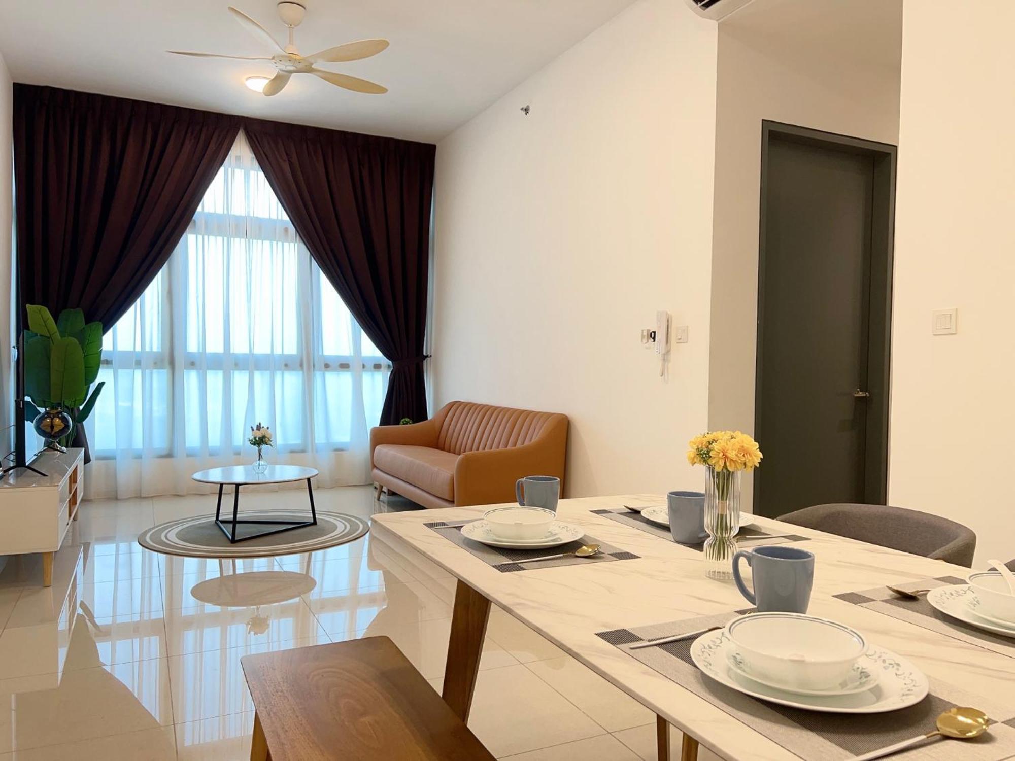 Paradigm By Antlerzone Apartment