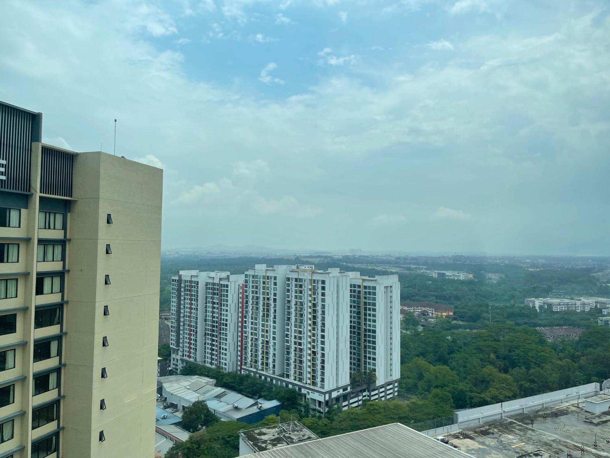 Pangsapuri Paradigm By Antlerzone